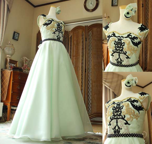 イエローグリーンカラー バレエの様な装飾品 ハンドメイド