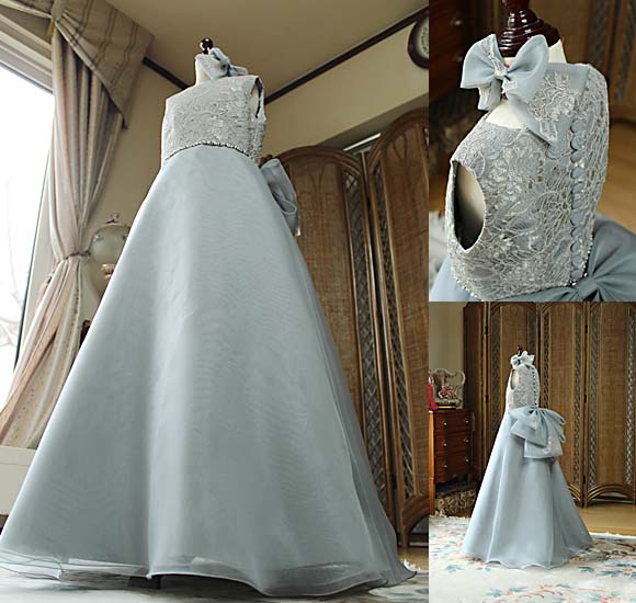 ドレス姿 シルエット Aライン リボンの細工