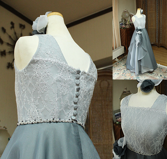 背後のデザイン くるみボタン ドレス